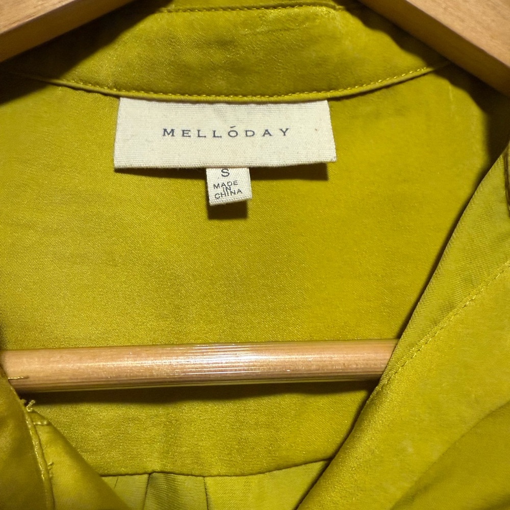 MELLODAY Vibrant Yellow Top